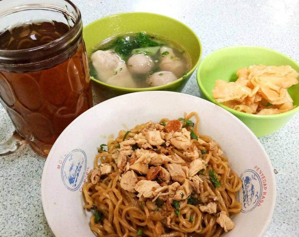 instagram.com/iamriri_