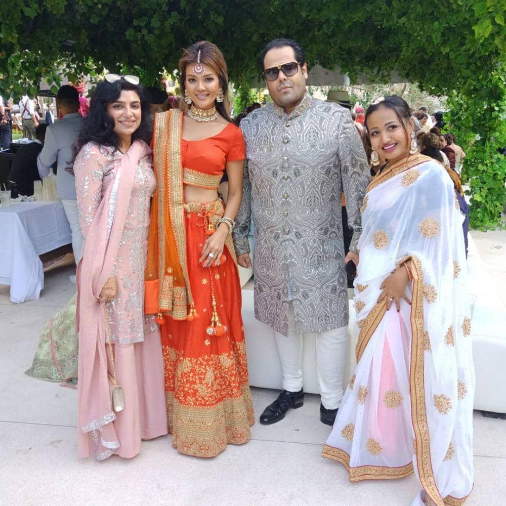 instagram.com/linamukherjee