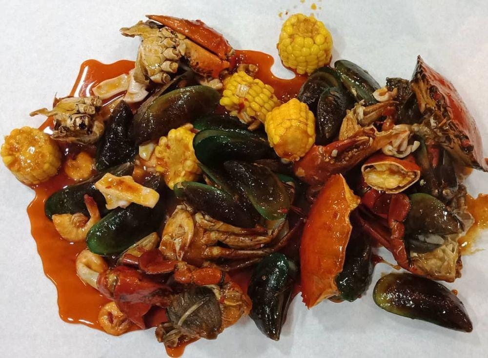 instagram.com/henayy