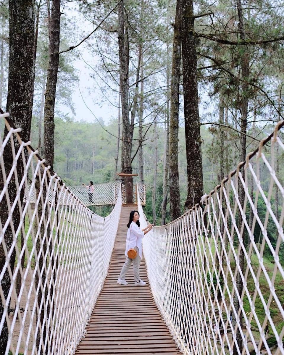 Instagram.com/dindakirana.s