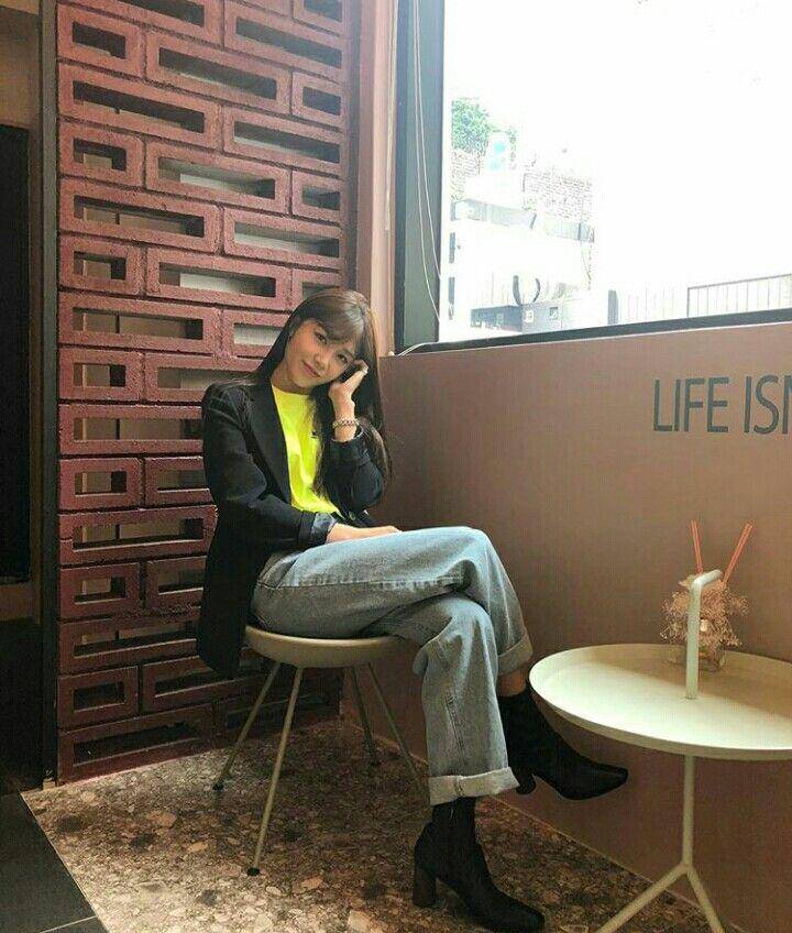 instagram.com/@artist_eunji