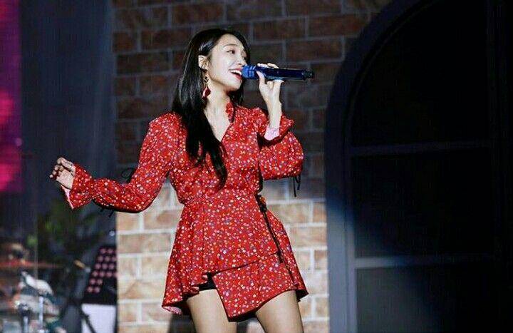 instagram.com/@artist_eunji