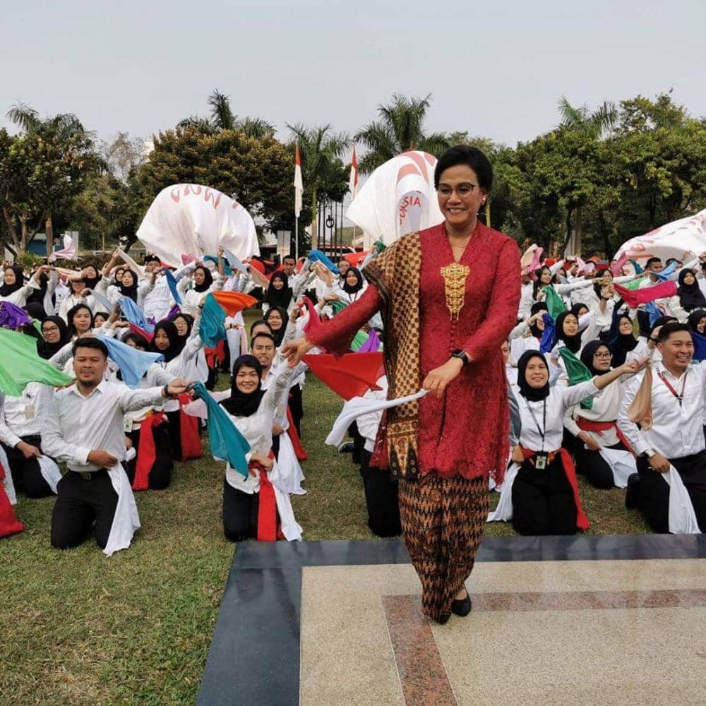 Instagram.com/@smindrawati