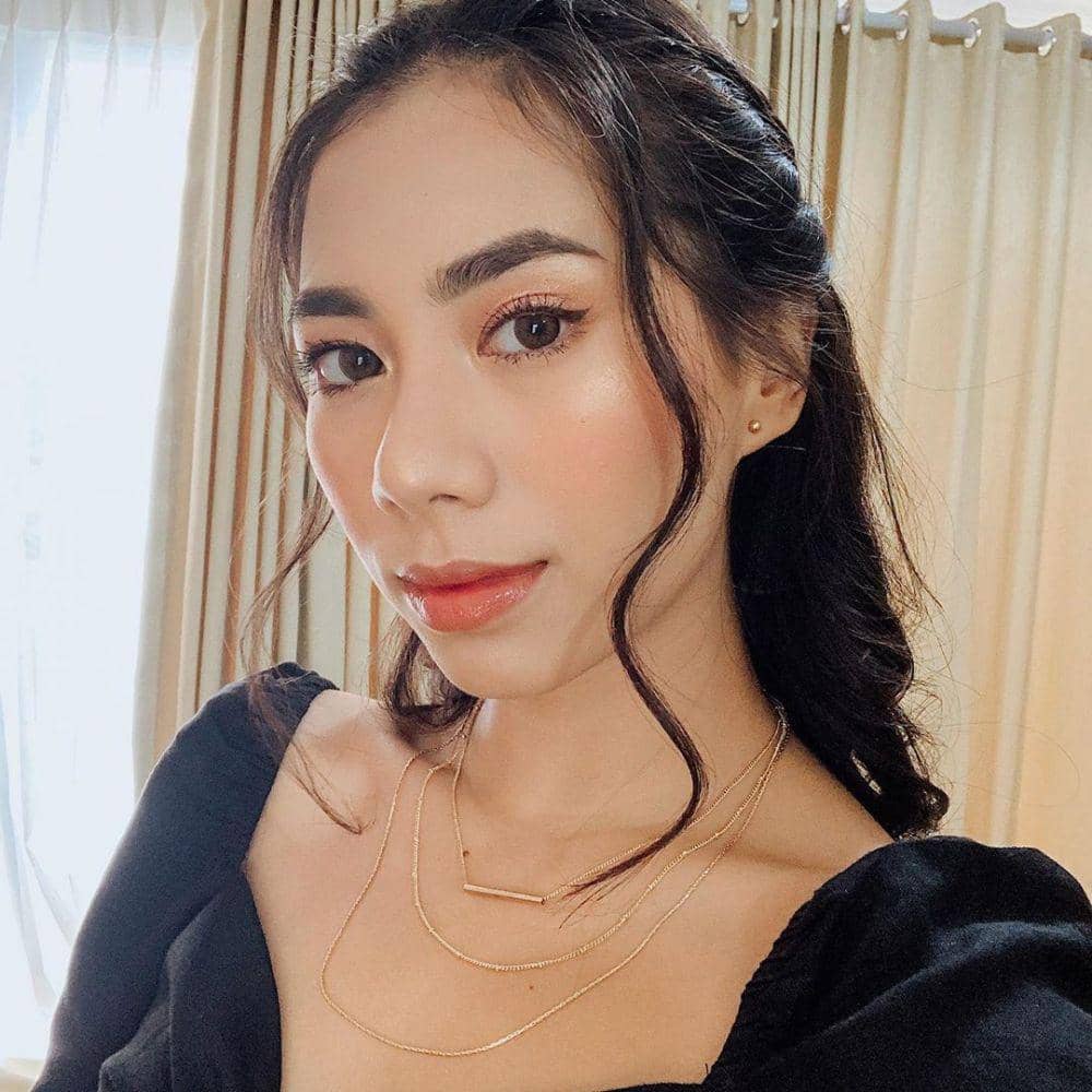 instagram.com/abellyc