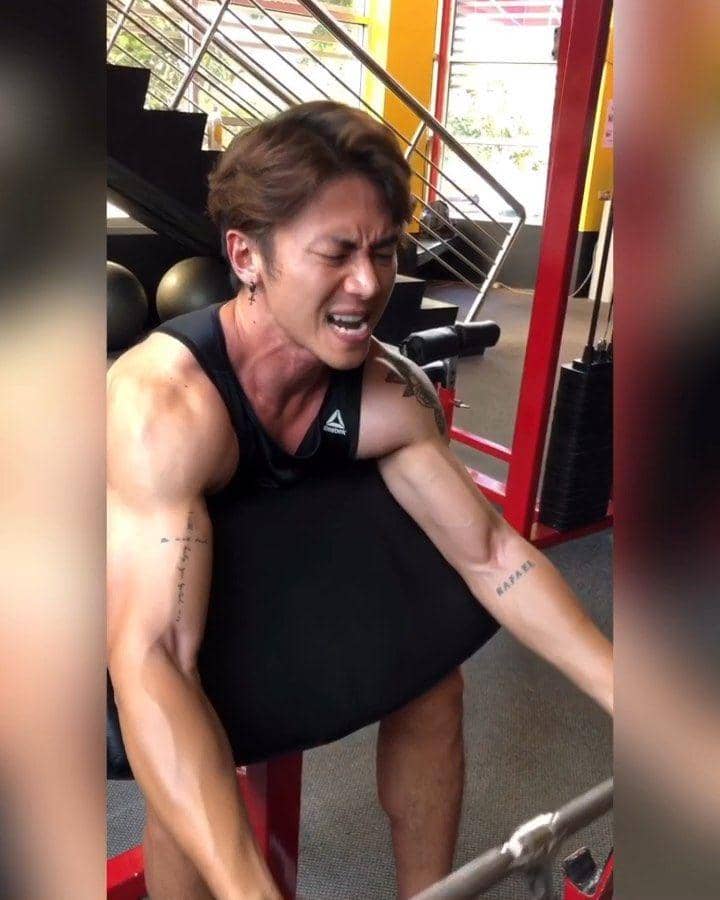 instagram.com/rafaell_16