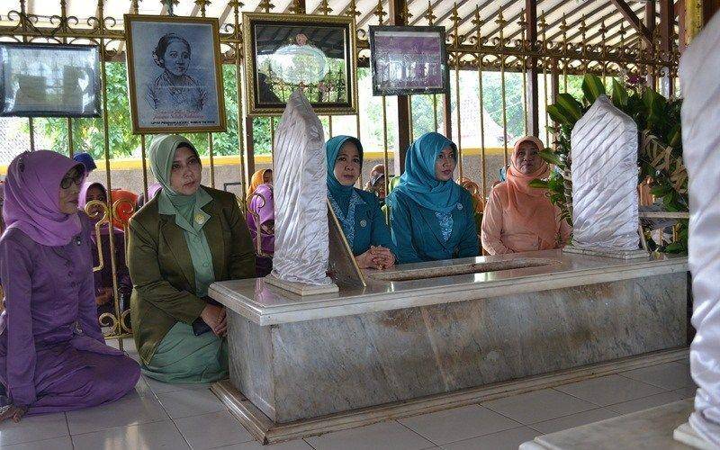 (Makam RA Kartini di Rembang, Jawa Tengah) rembangkab.go.id