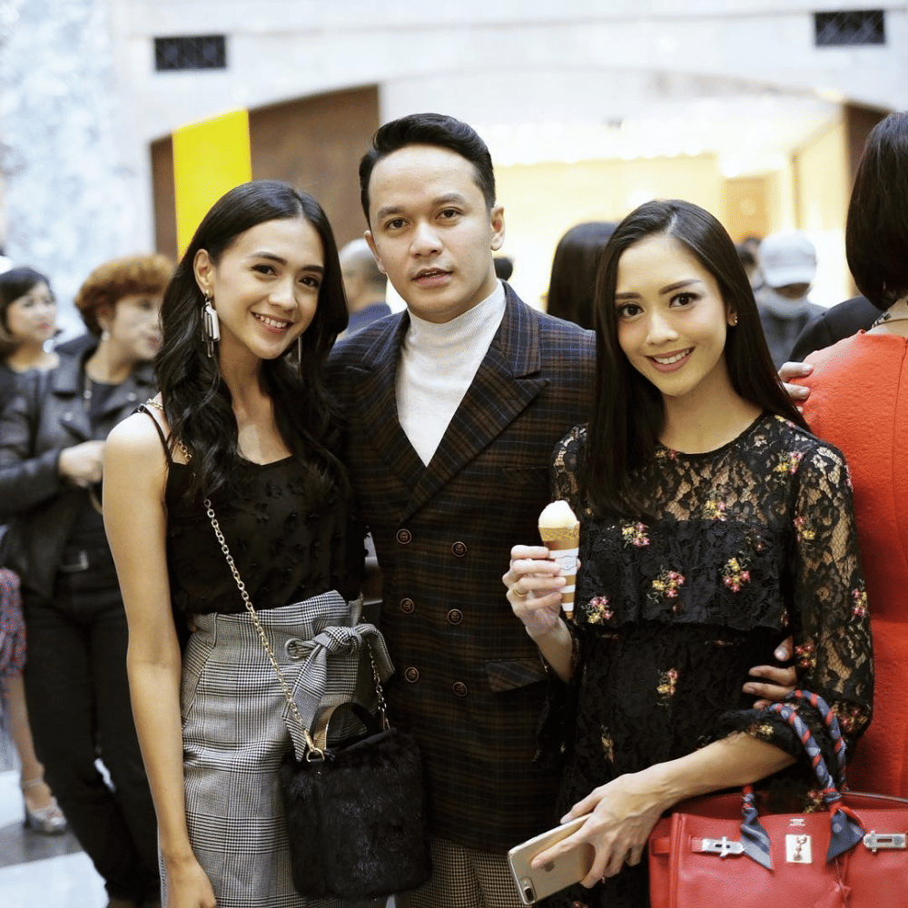 instagram.com/ririndwiariyanti