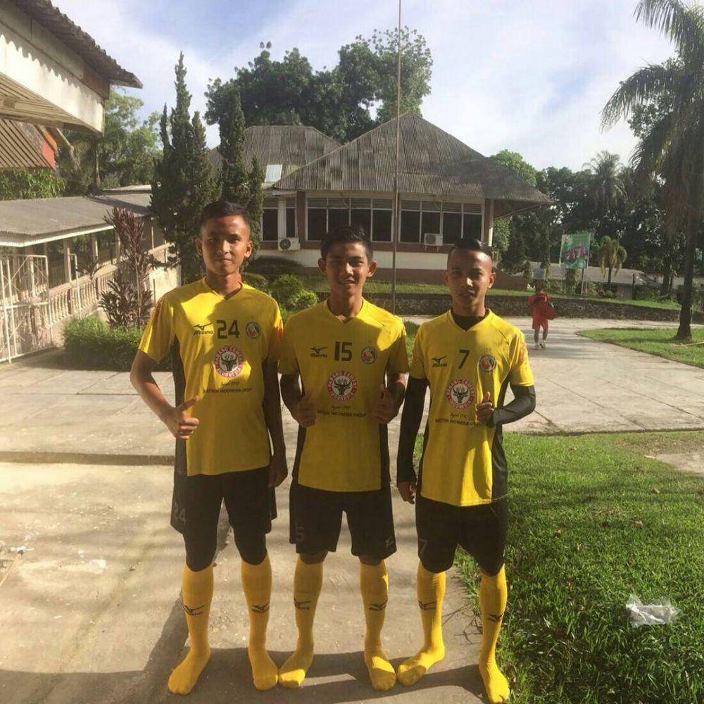 Instagram.com/firzaandika11