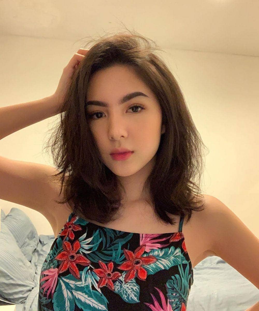 instagram.com/deviennaaa