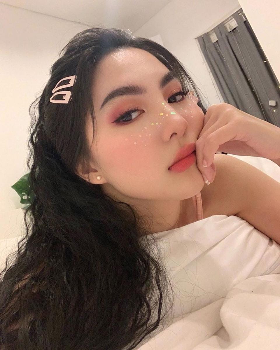 instagram.com/deviennaaa