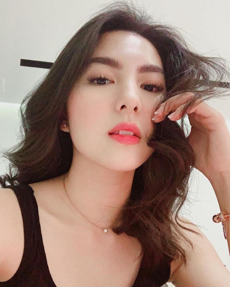 instagram.com/deviennaaa