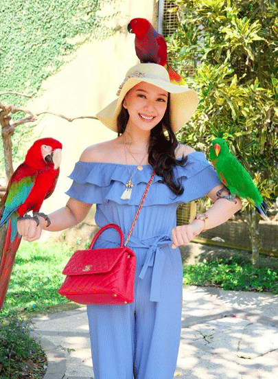 instagram.com/yuanitachrist