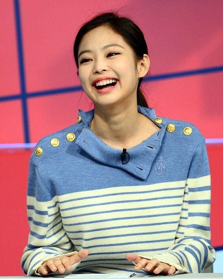 twitter.com/jenniepics