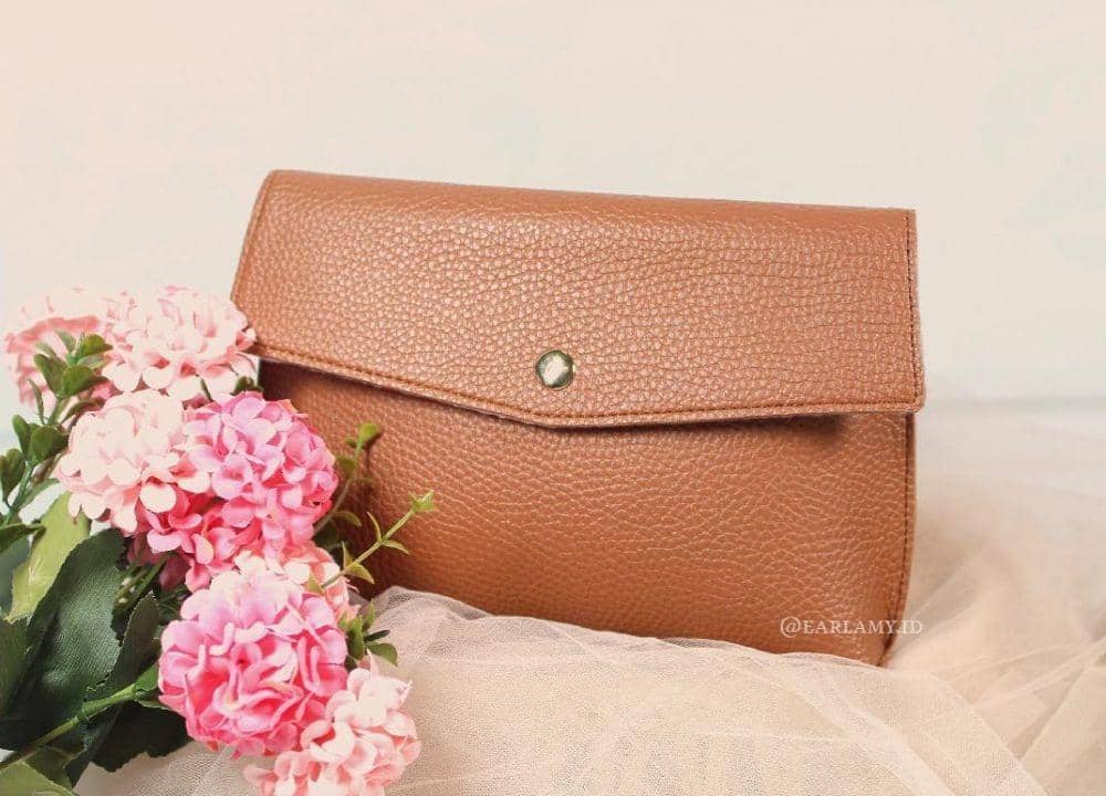 instagram.com/earlamy.id