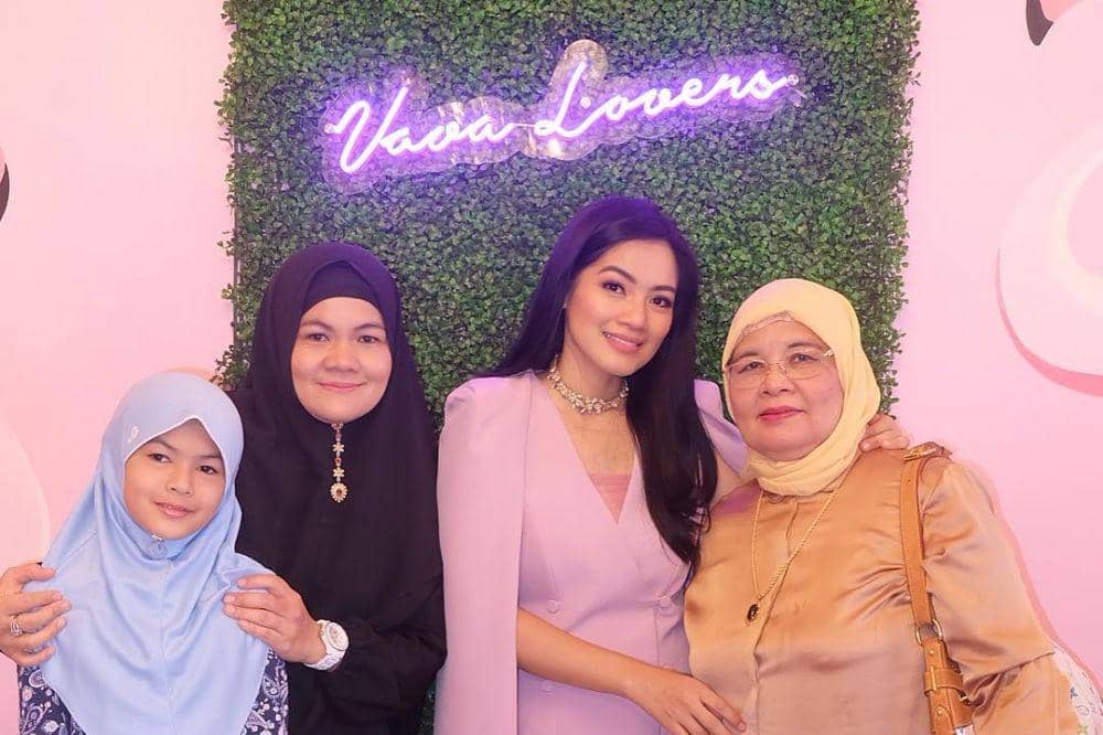 instagram.com/titi_kamall