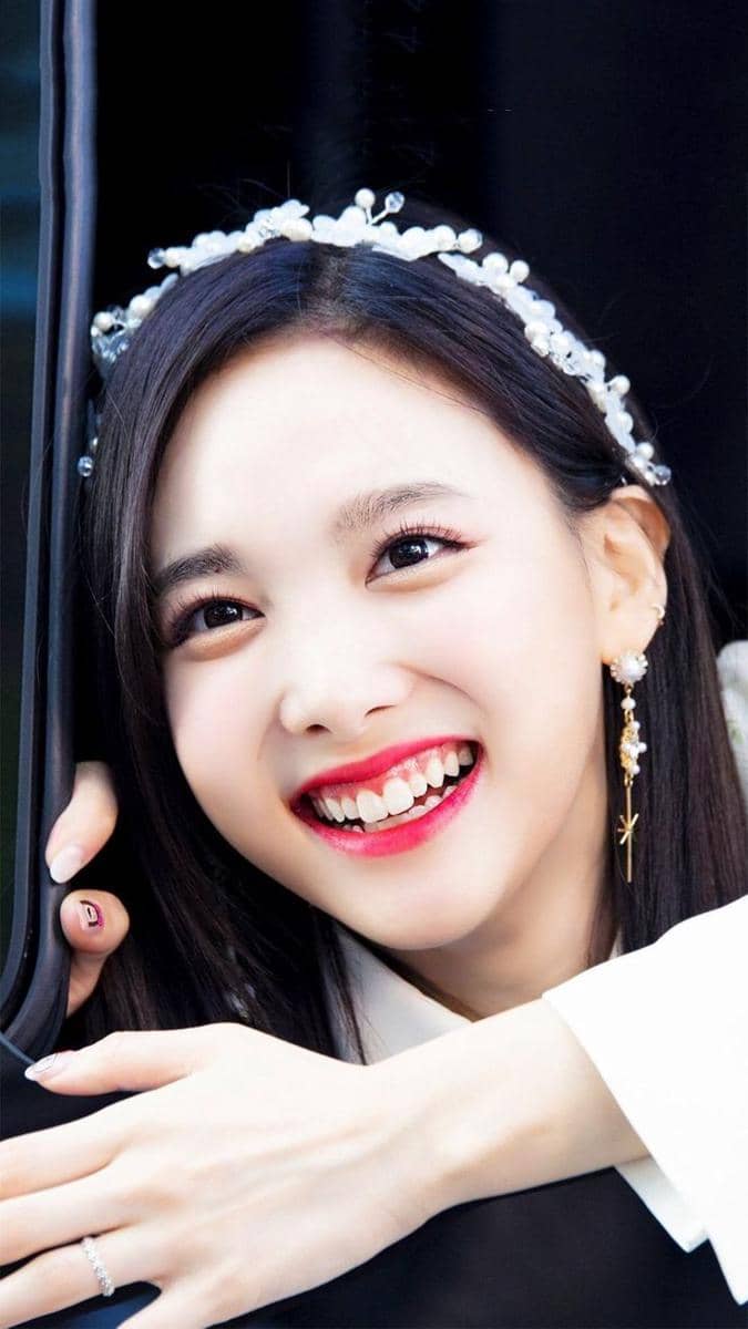 twitter.com/archivenayeon