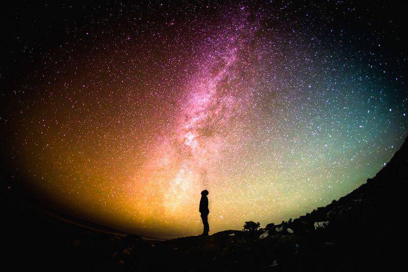 unsplash.com/Greg Rakozy
