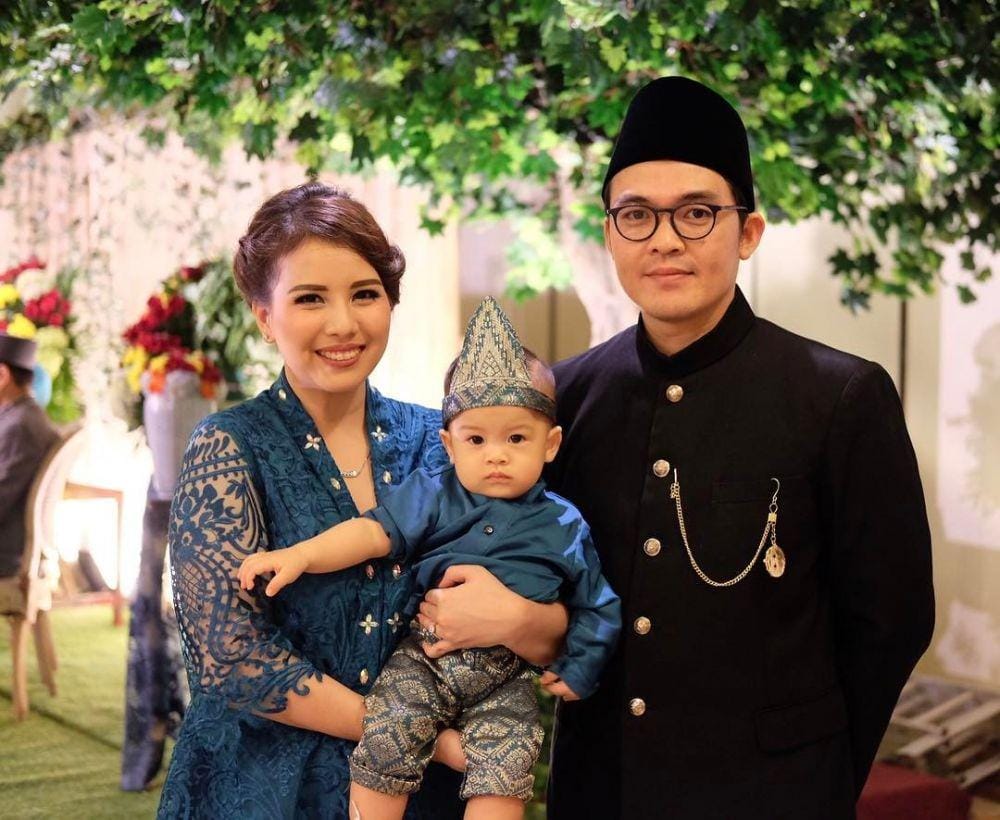 instagram.com/tya_ariestya