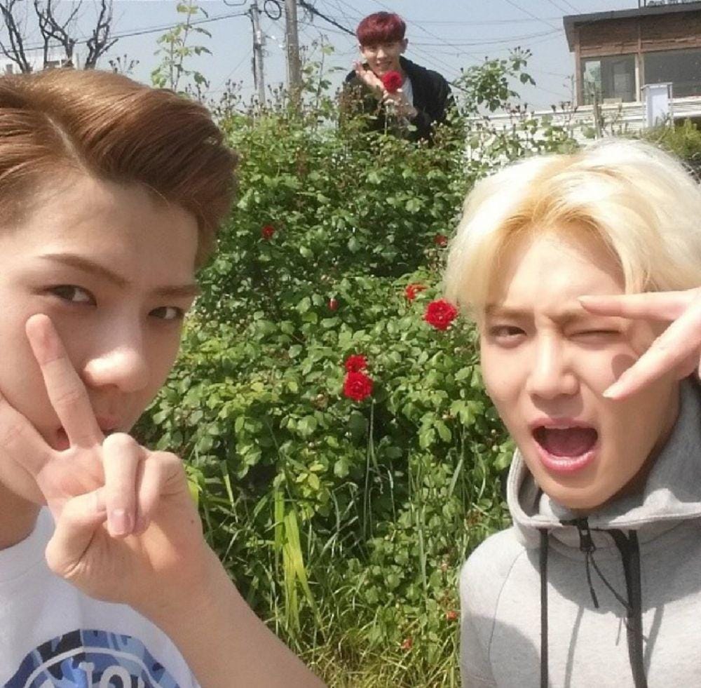 twitter.com/chanppucciyeol