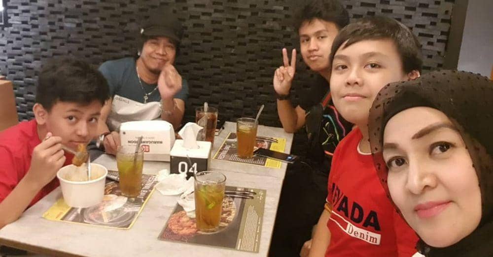 instagram.com/uchi_179