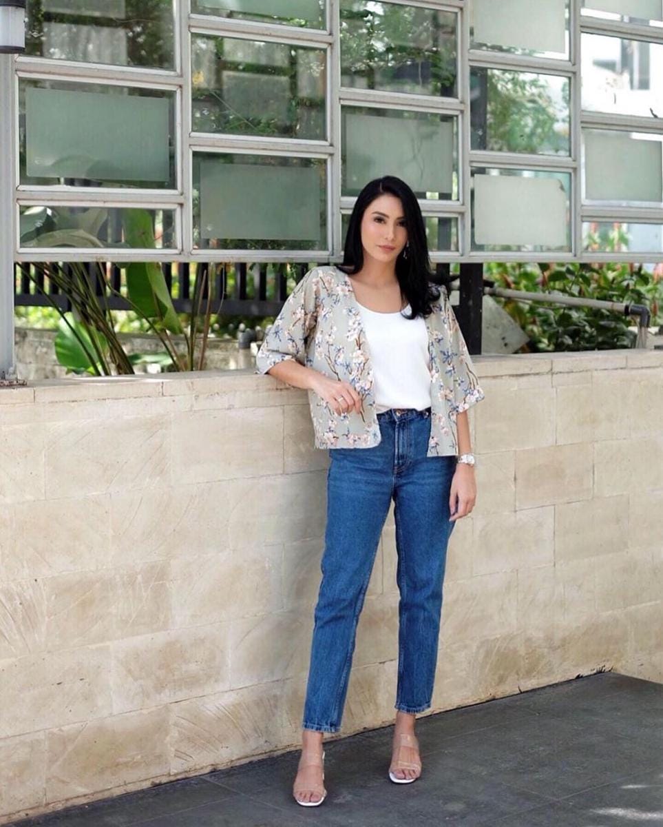 instagram.com/tyasmirasih