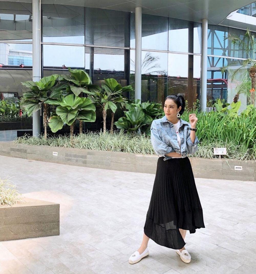 instagram.com/tyasmirasih