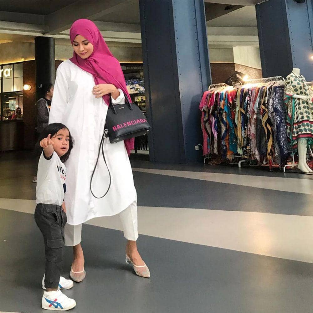 Instagram.com/meisya__siregar