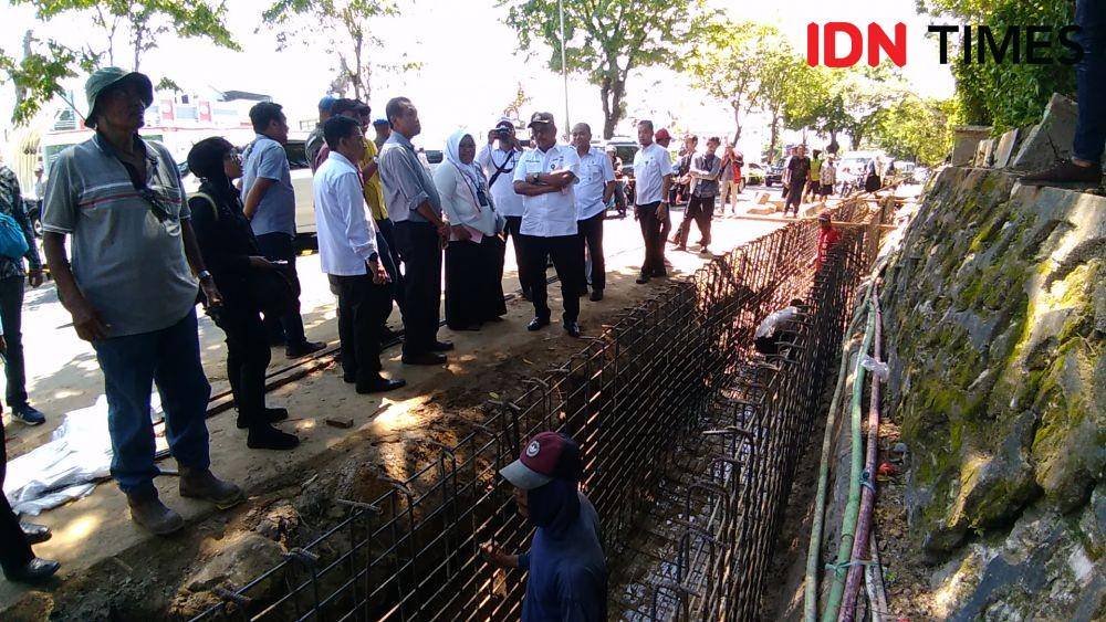 Proyek drainase (IDN Times/Maulana)