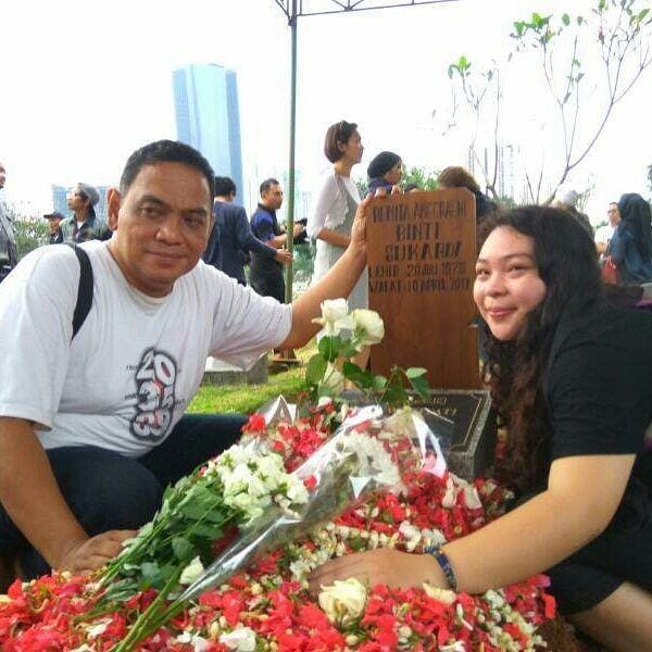 Instagram.com/clarakaizer