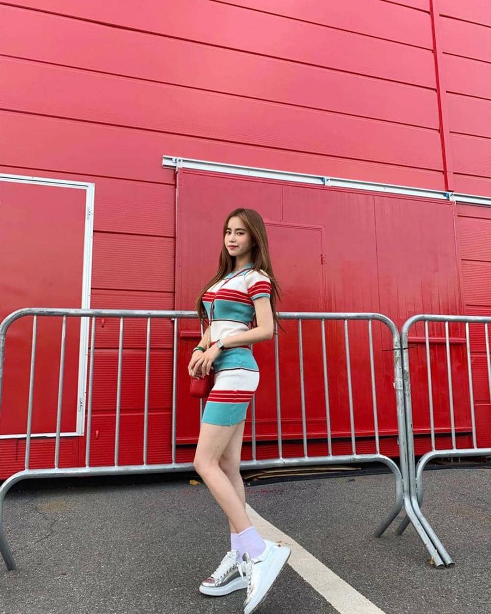 instagram.com/una_jung