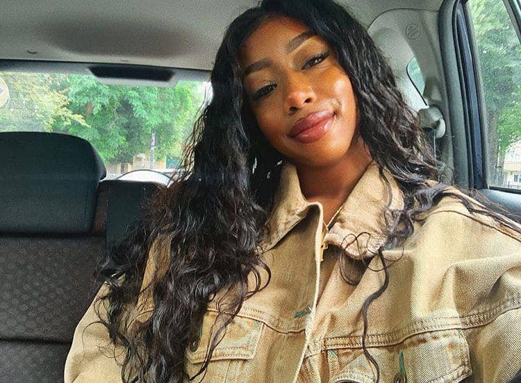 instagram.com/kamille