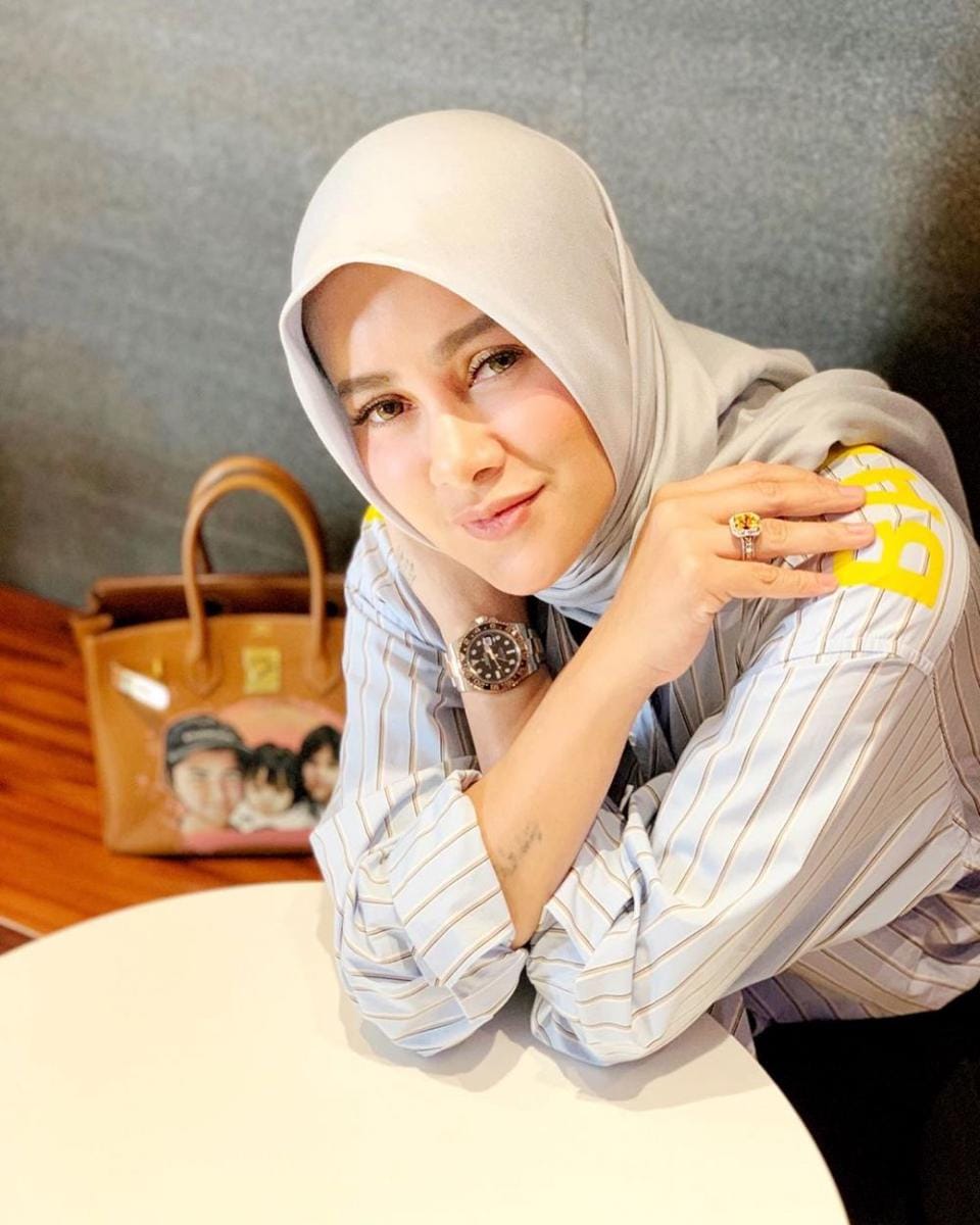 instagram.com/Olla Ramlan