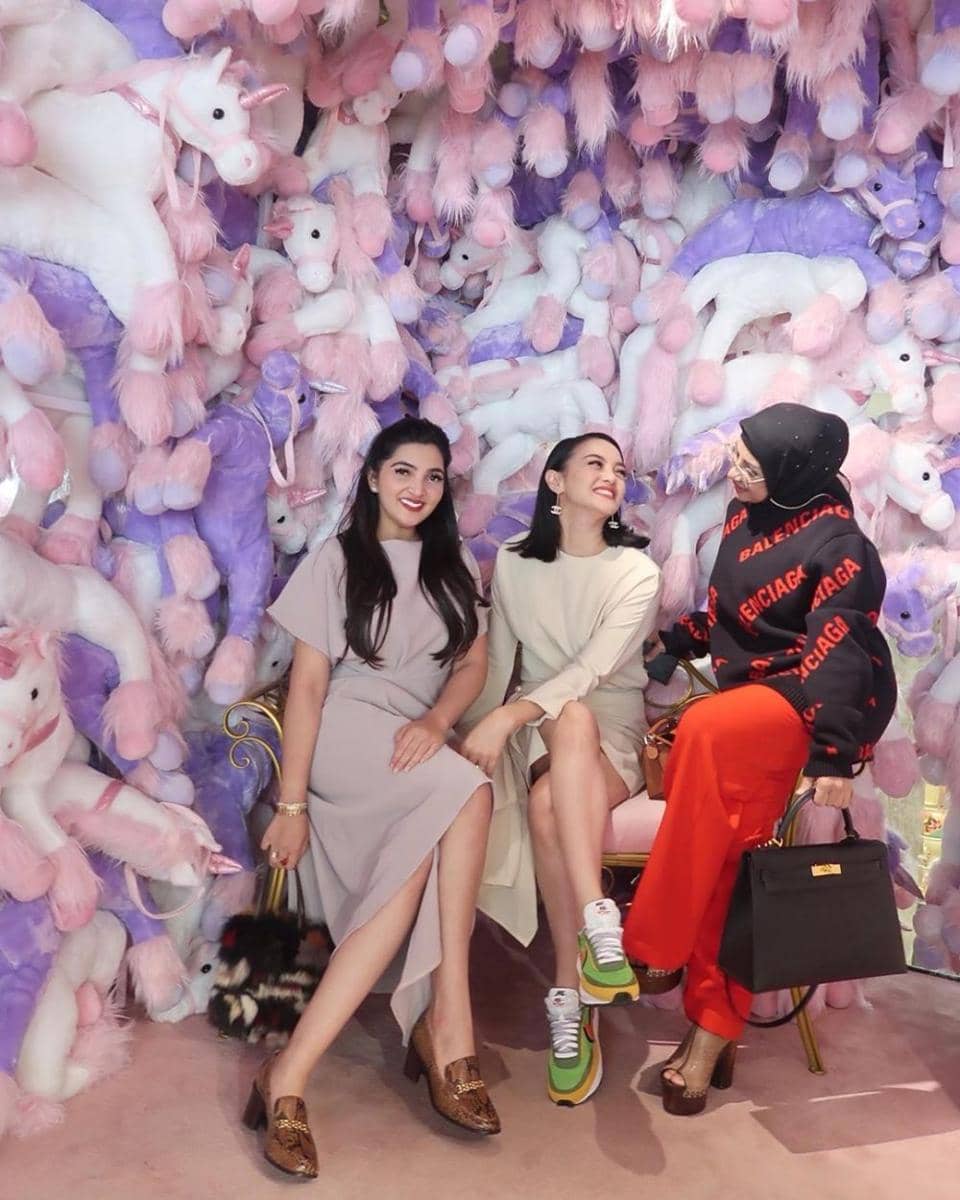 instagram.com/ashanty_ash