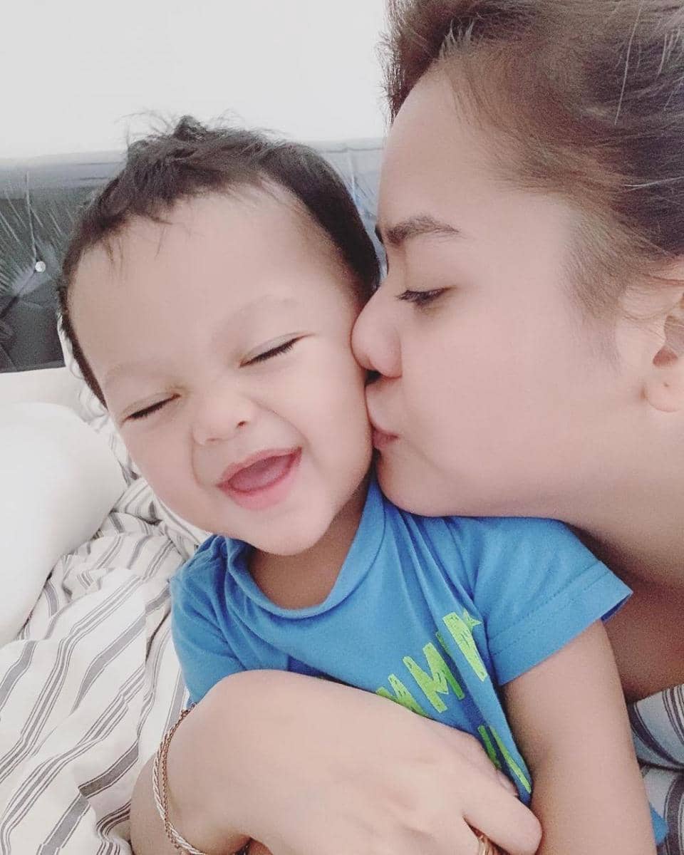 Instagram.com/mytha_lestari