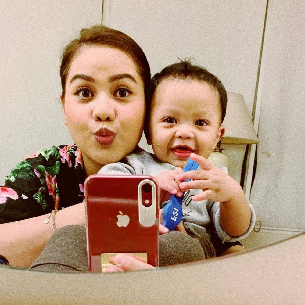 Instagram.com/mytha_lestari