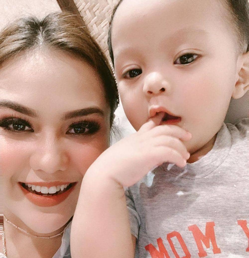 Instagram.com/mytha_lestari