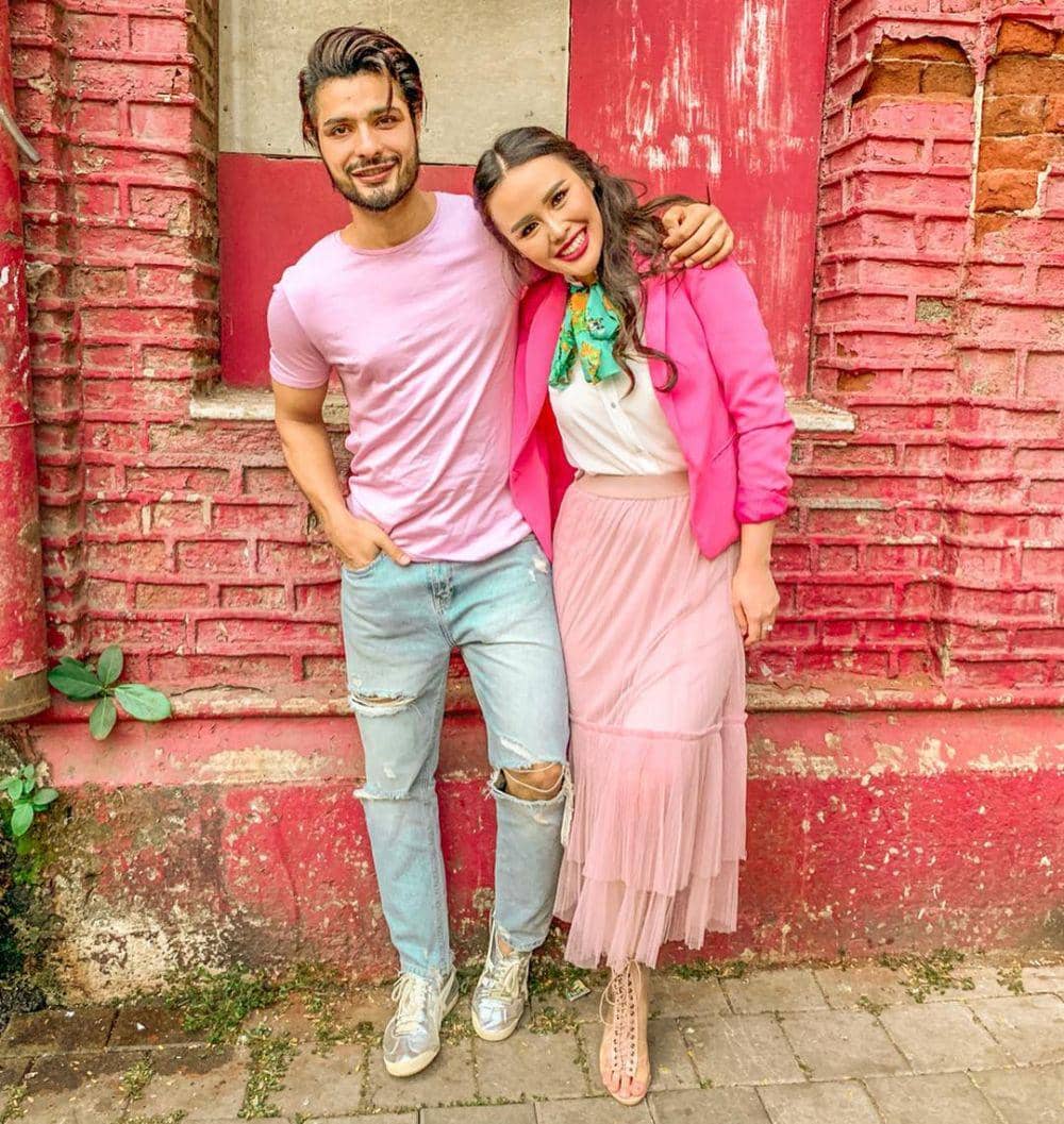 instagram.com/nitasofiani