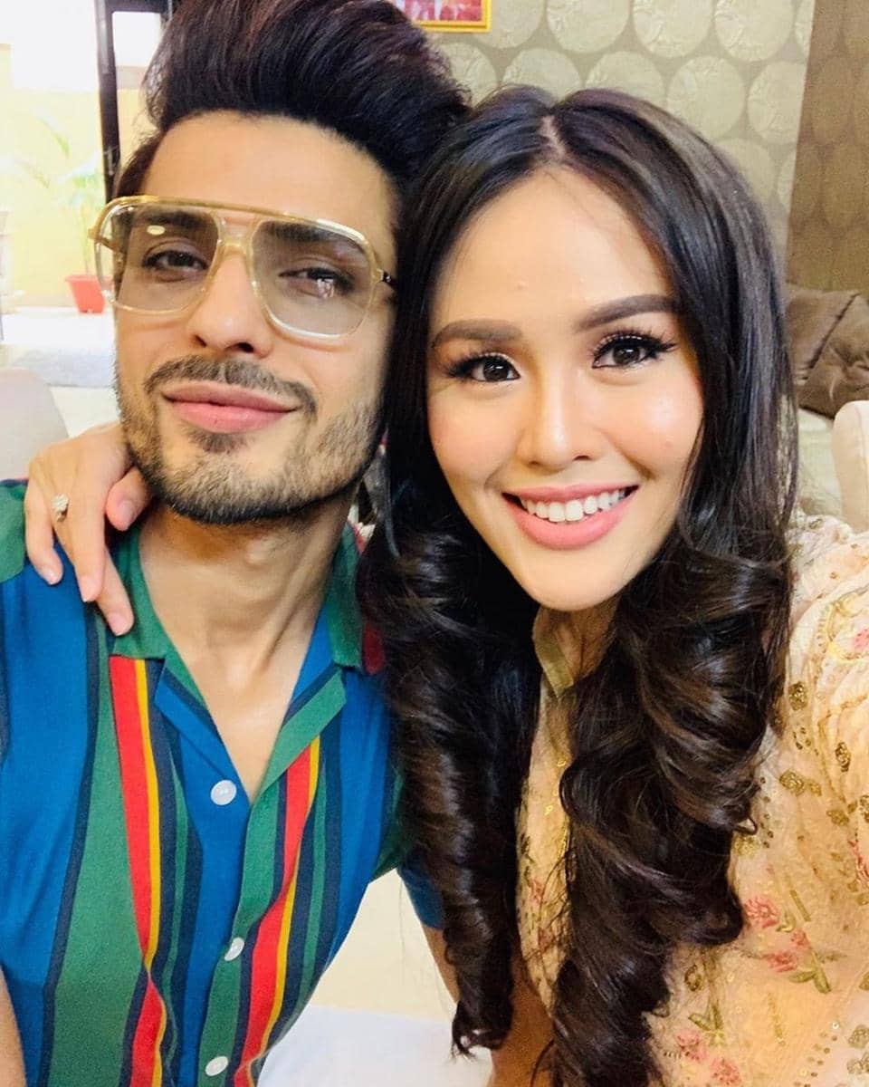 instagram.com/nitasofiani