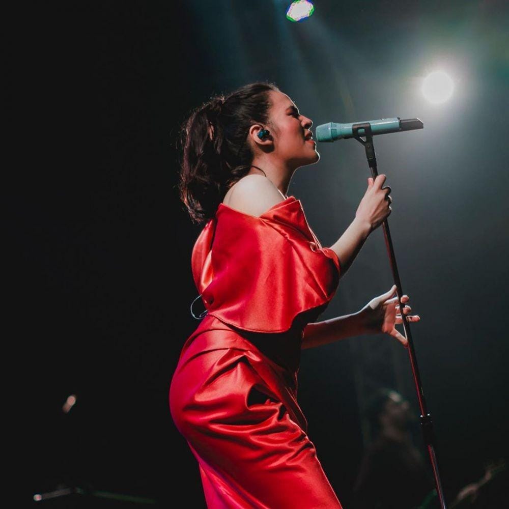 instagram.com/raisa6690