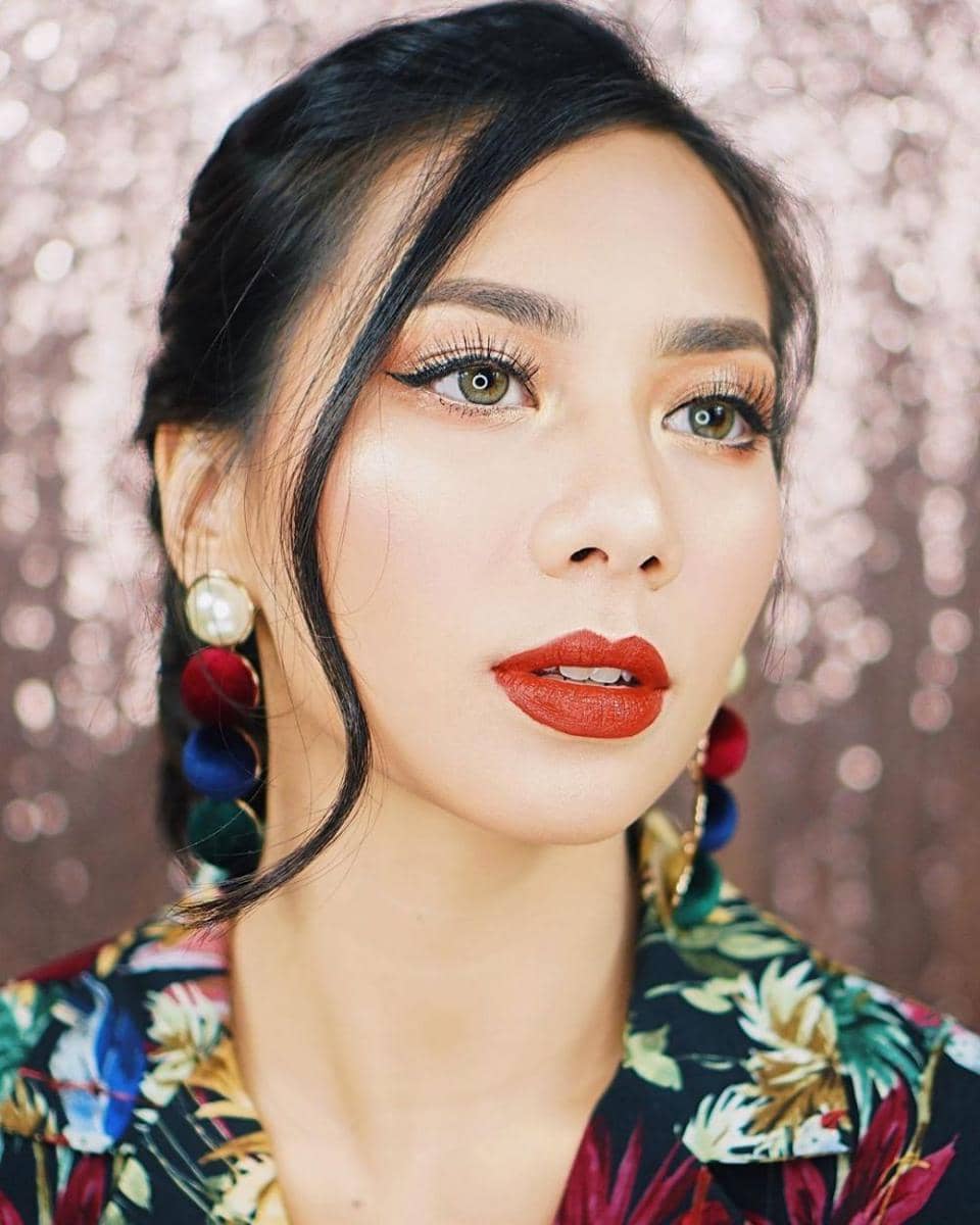 instagram.com/abellyc