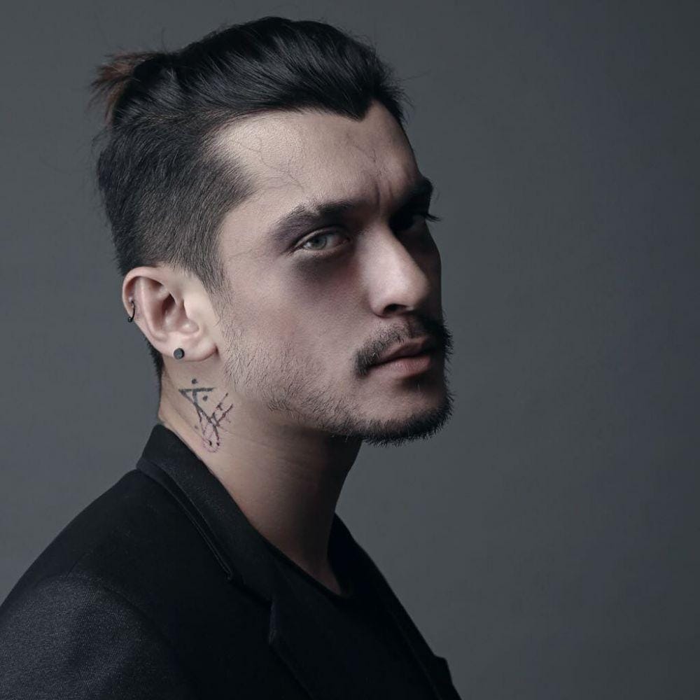 instagram.com/miller_khan