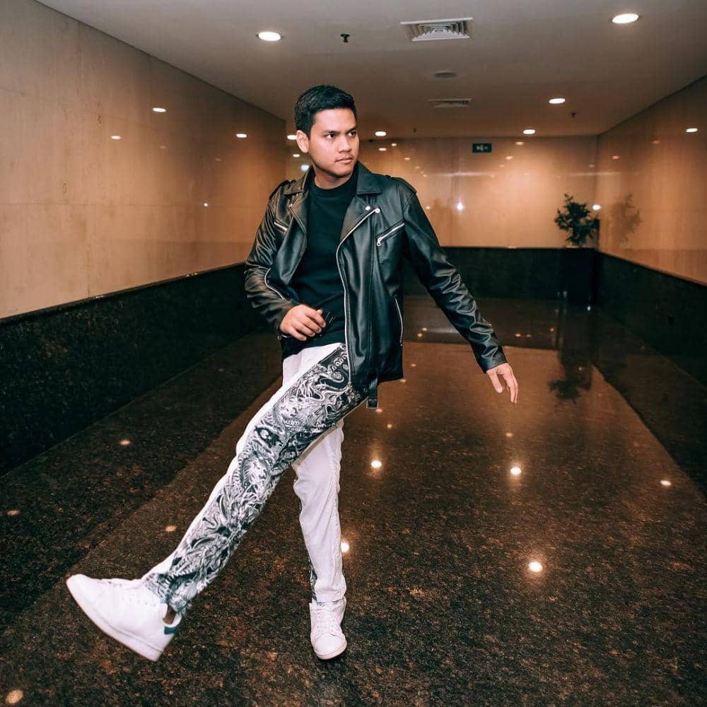 Instagram.com/astaandoko