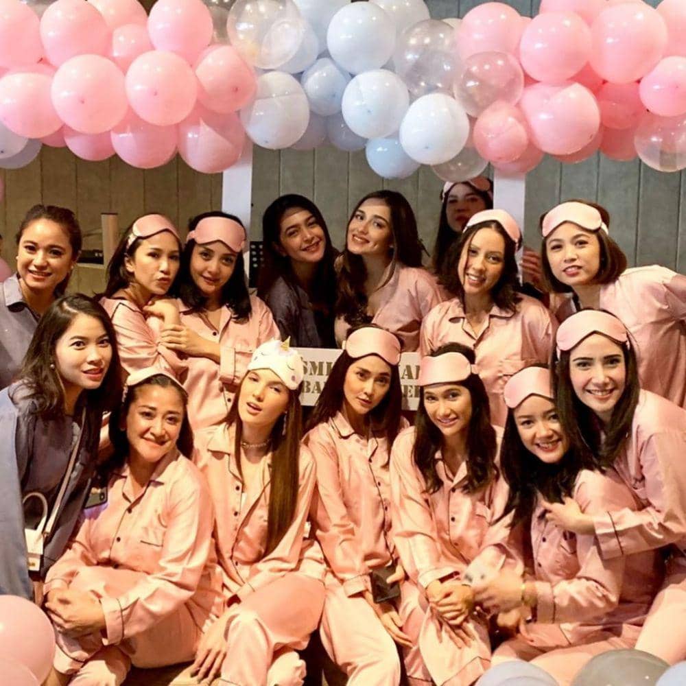 instagram.com/noumira