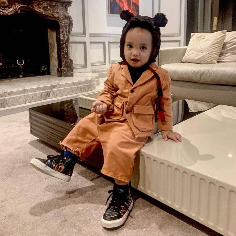 instagram.com/rachelvennya