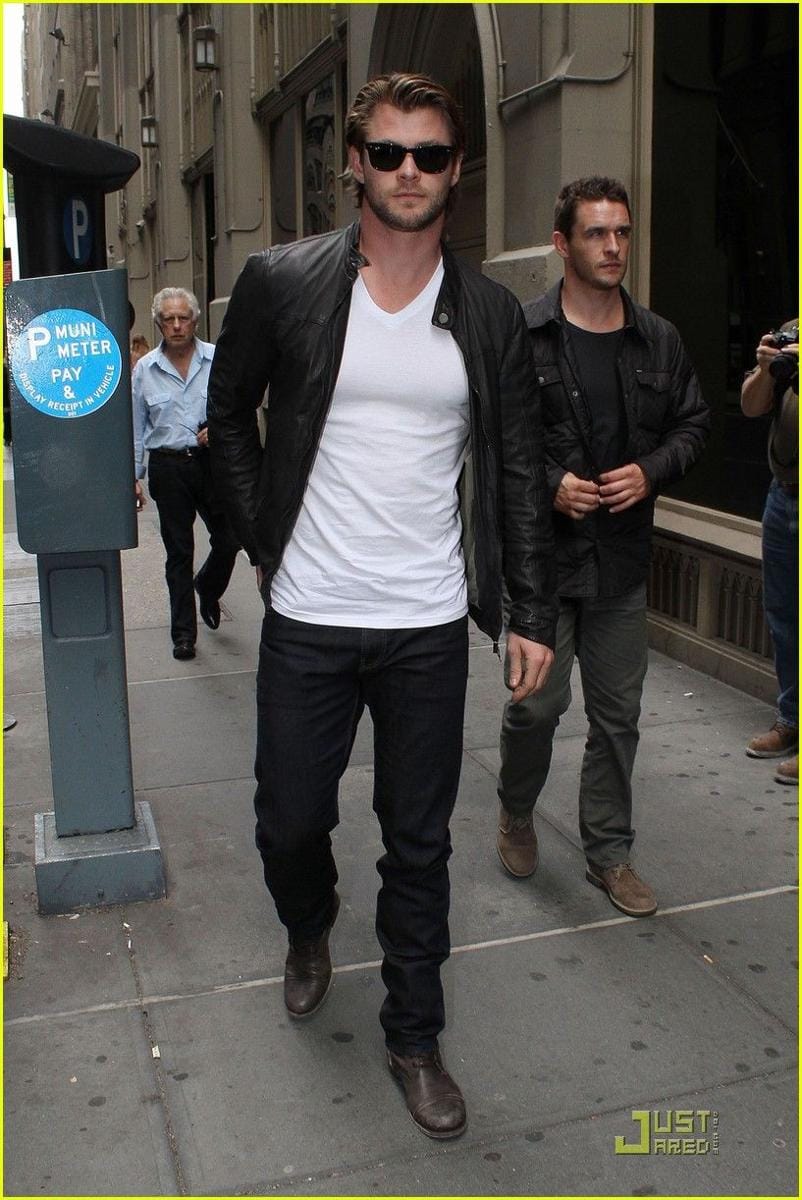 Chris Hesmworth style