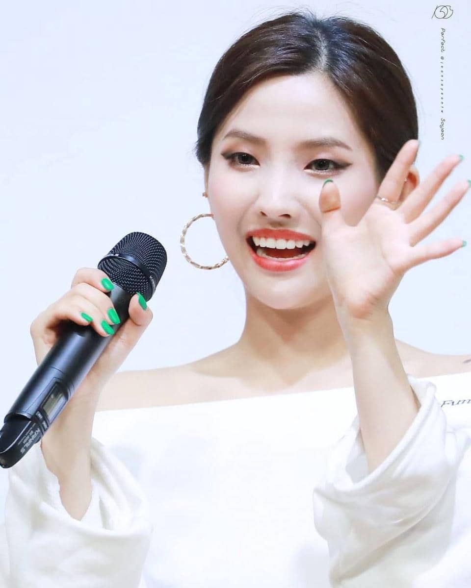 Instagram.com/idle_soyeon