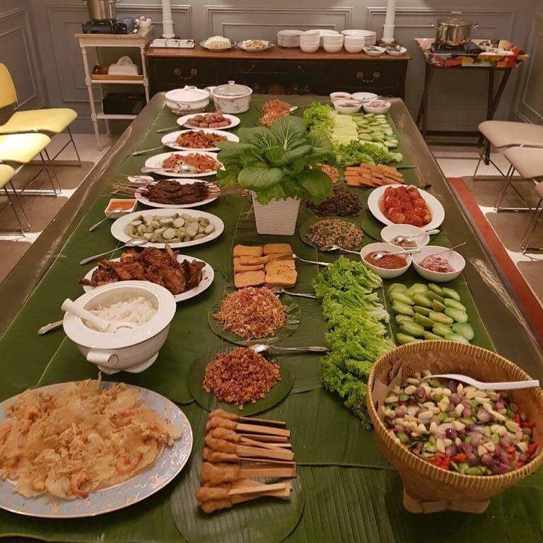 instagram.com/ayambetutu_ibuputu