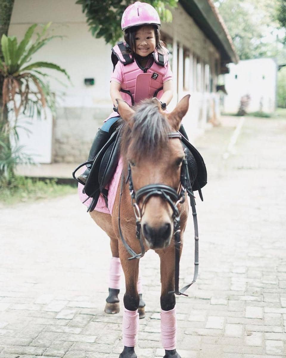 instagram.com/thaliaputrionsu