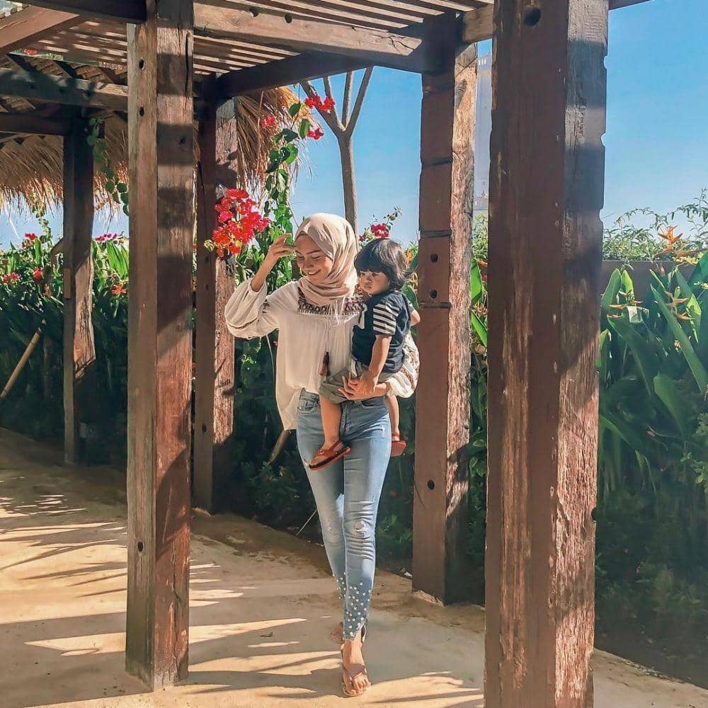 instagram.com/melodyprima