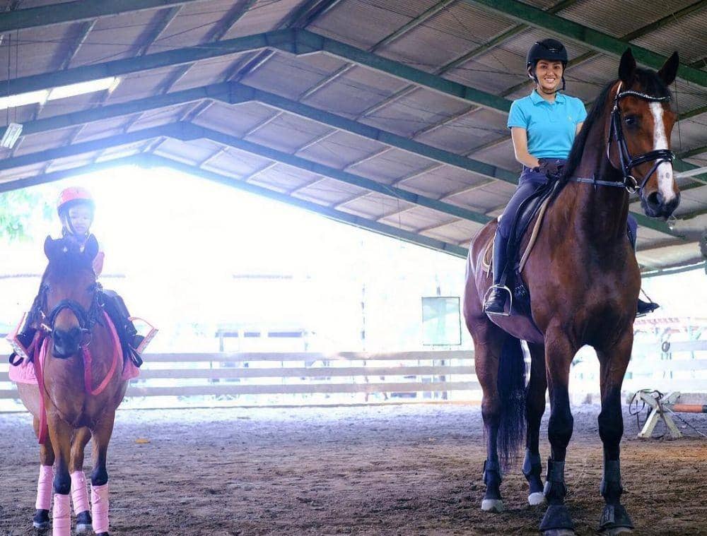 instagram.com/thaliaputrionsu